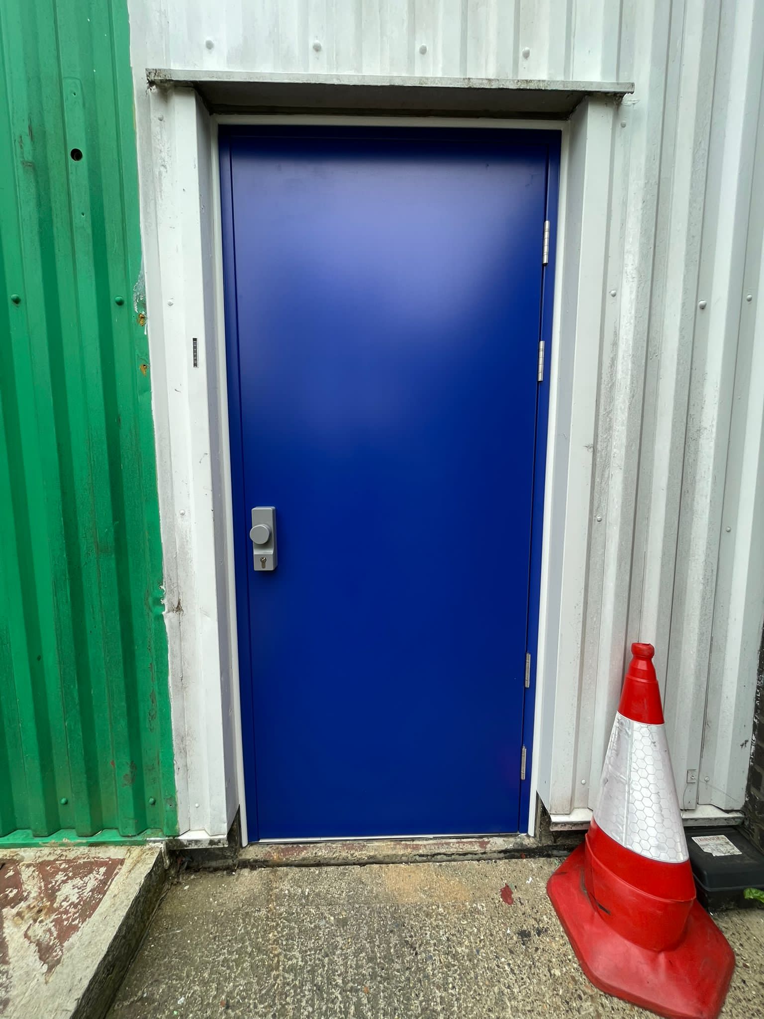 /images/Smurfit Kappa Steel Door/External New.jpg